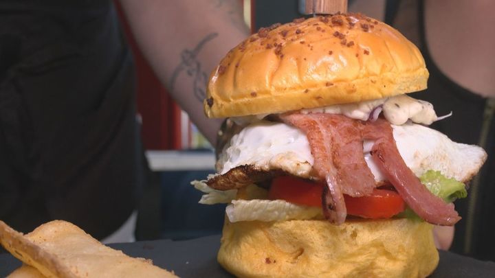 Harlem Smash Burger lleva el sabor de Nueva York al barrio de La Peseta