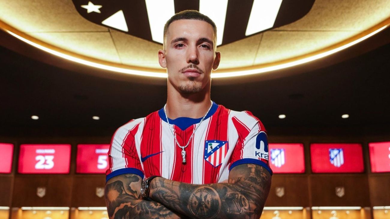 Grimaldo: "Quiero ser el mejor lateral de la Liga y ganar títulos en el Atlético"