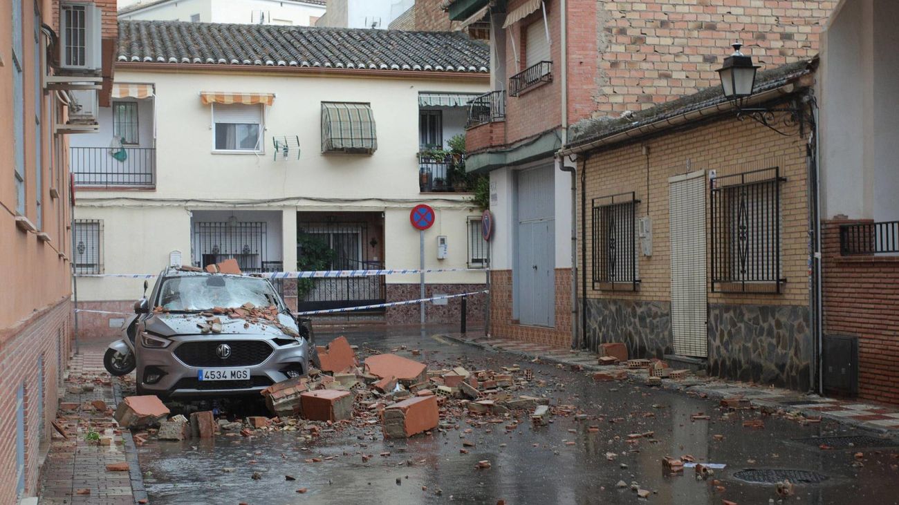 Vista de daños provocados por el terremoto en Armilla (Granada)