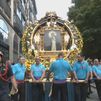 La Virgen de la Paloma sale en procesión con un recorrido acortado por la lluvia