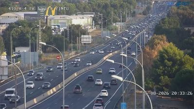 La operación salida y de retorno de agosto complica este domingo los accesos a Madrid