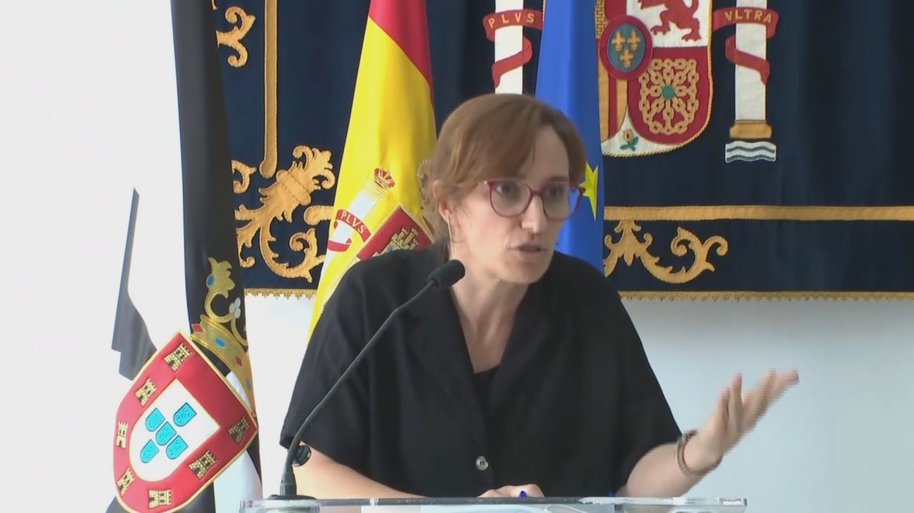 Mónica García: "En Ceuta no hay un colapso sanitario, hay una crisis humanitaria"
