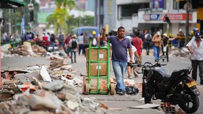Colombia afronta una nueva fase tras el terremoto, que ha dejado al menos 300 muertos y 200 desaparecidos