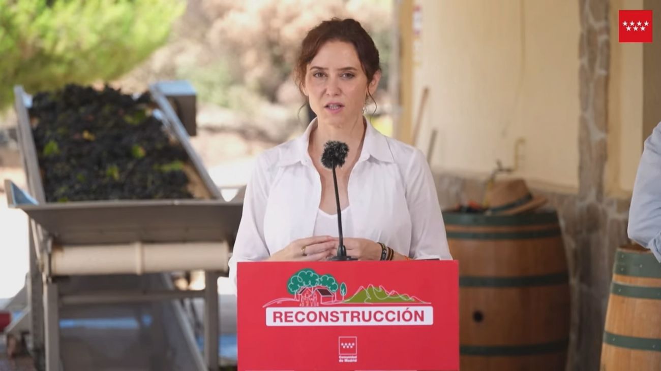 Ayuso: "Mientras Sánchez está en chanclas de vacaciones, Ceuta está al borde del colapso"