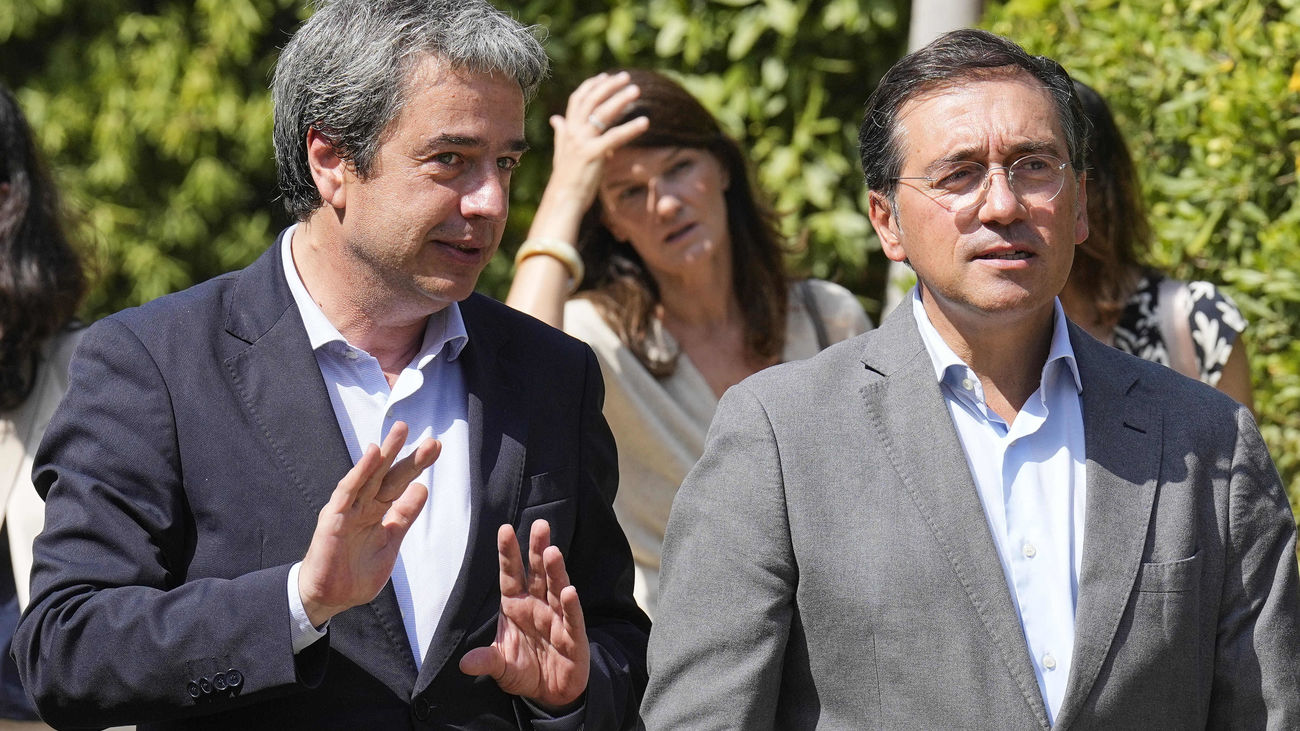 Albares excusa su ausencia en el Senado por una visita privada a unas obras en Barcelona