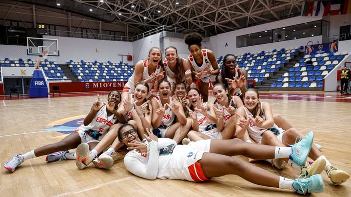 La selección femenina de baloncesto sub-16 no encuentra, por ahora, rival en Europa