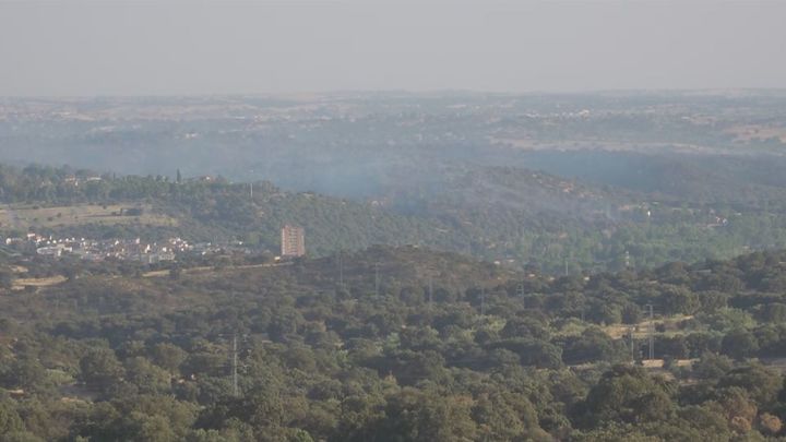 El incendio forestal en Aldea del Fresno está ya en fase de estabilización