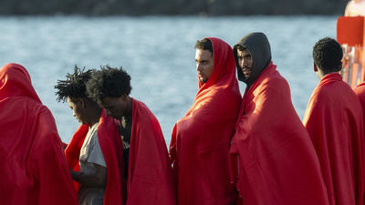 Salvamento auxilia a tres embarcaciones con 245 personas en aguas de Lanzarote