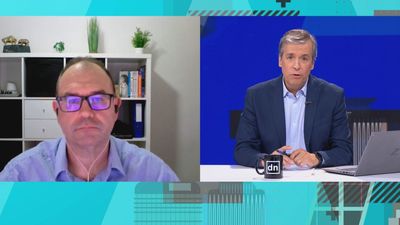 Eduardo Bolinches, experto en economía, alerta del peso de los impuestos en la gasolina