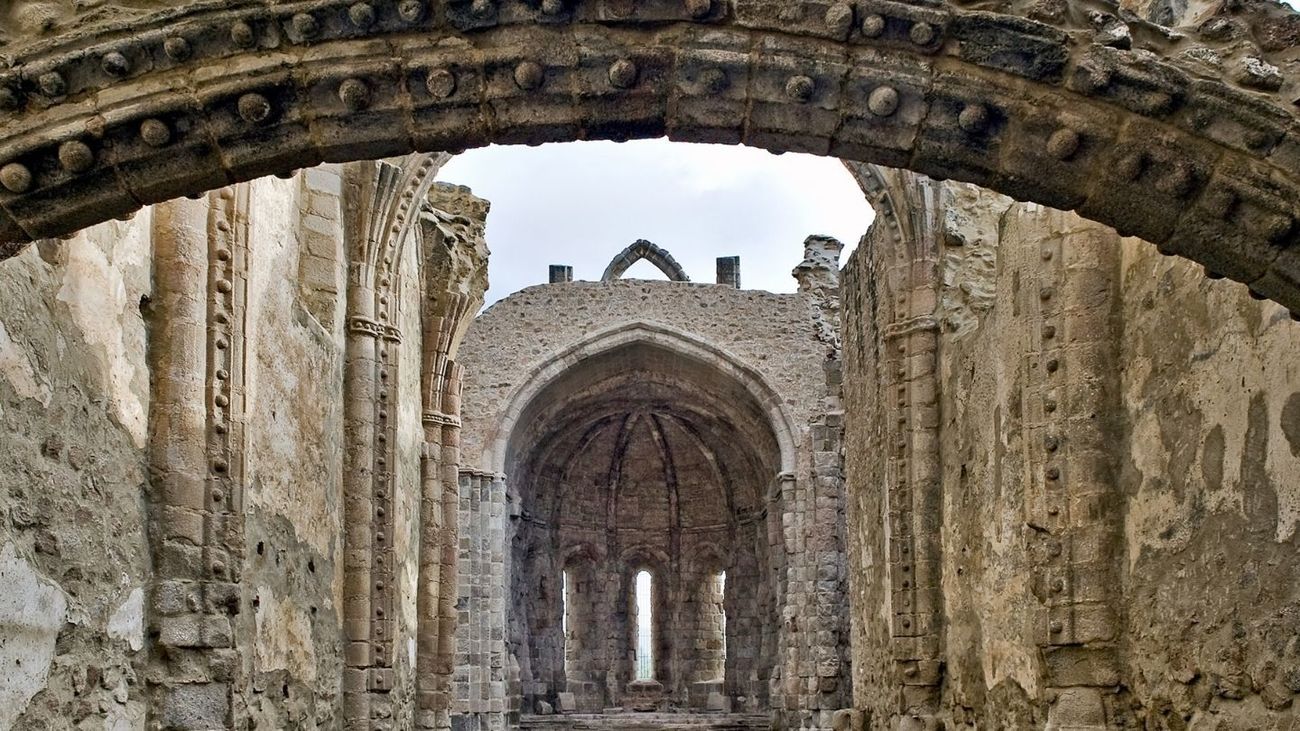 Reabre el Monasterio de Santa María la Real de Valdeiglesias tras el incendio de la Sierra Oeste