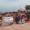 Inmigrantes marroquíes amenazan con convertir la playa de El Trampolín en un asentamiento permanente