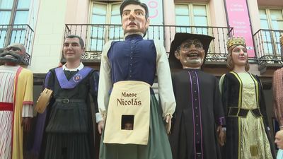 La comparsa de gigantes de Alcalá de Henares vuelve a las Ferias con Don Quijote y Sancho Panza