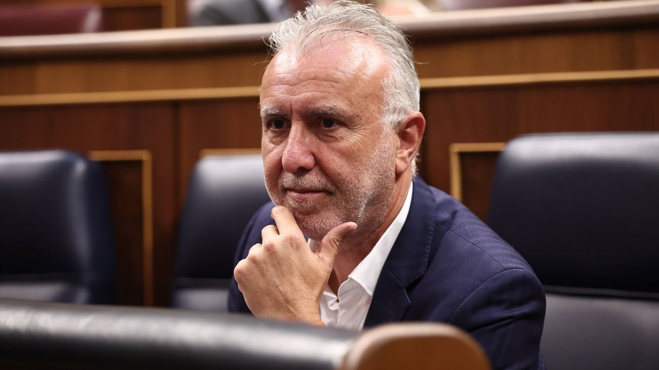 Una testigo declaró que Ángel Víctor Torres recogió una mochila con billetes en casa de un empresario
