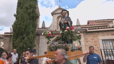 Gargantilla del Lozoya pone el broche a sus fiestas al ritmo de la dulzaina