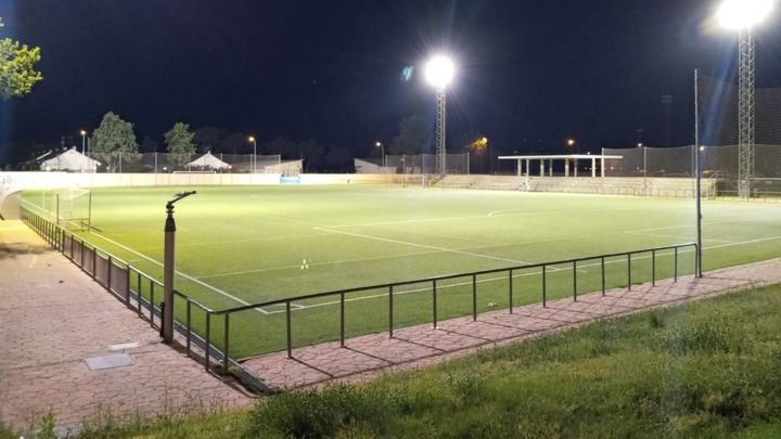 Roban 1.500 metros de cable de cobre en Collado Villalba y dejan sin luz dos campos de fútbol