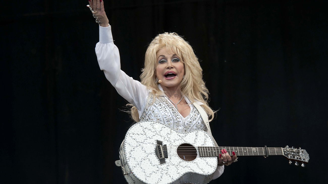 Dolly Parton, legendaria estrella de la música country, muere a los 80 años