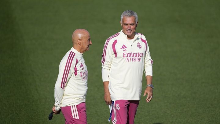 Mourinho repite once; Oyarzabal, titular en la Real Sociedad