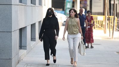 Anticorrupción defiende la imputación de la expareja de Ábalos después de reconocer que cobró sin trabajar