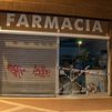 Tres individuos atracan de madrugada una farmacia en Alcalá de Henares