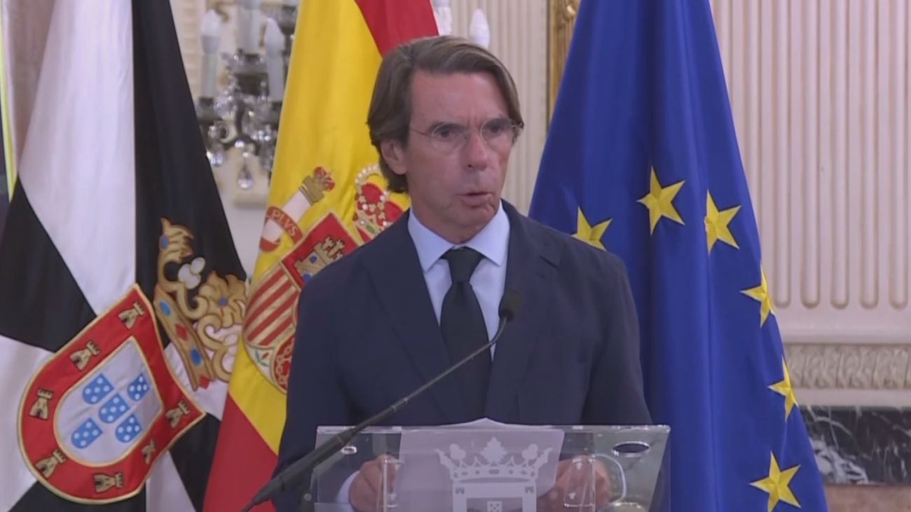 Aznar reclama firmeza en Ceuta: "La soberanía nacional no tiene vacaciones"