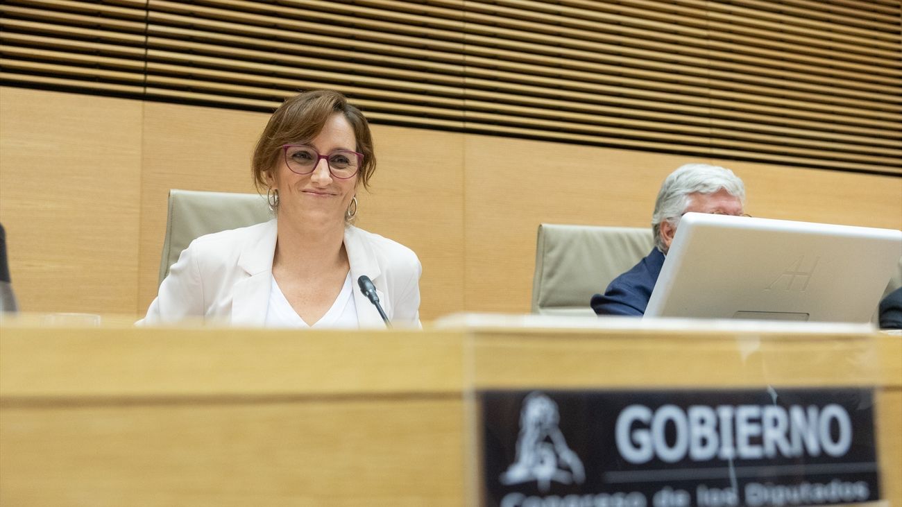 Mónica García niega un colapso sanitario y niega que los migrantes llegado a Ceuta traigan enfermedades