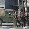 Doce detenidos por apedrear a cuatro militares en una noche de disturbios en Ceuta