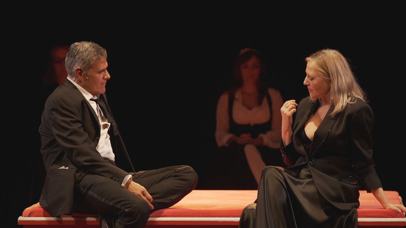 El teatro 'La Marquina' se prepara para el desembarco de 'Amistades Peligrosas'