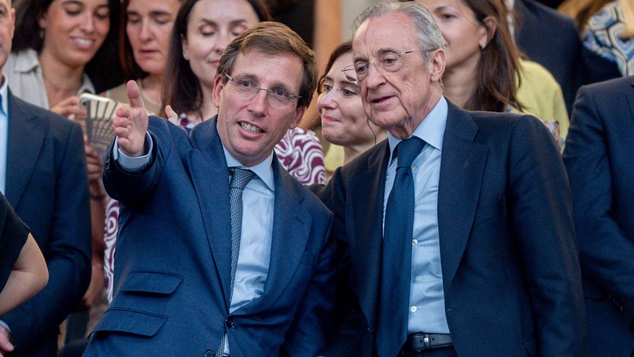 El alcalde de Madrid, José Luis Martínez Almeida, y el presidente del Real Madrid, Florentino Pérez
