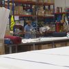 La vuelta al cole ya está aquí: así se fabrica el uniforme escolar que vestirán miles de niños