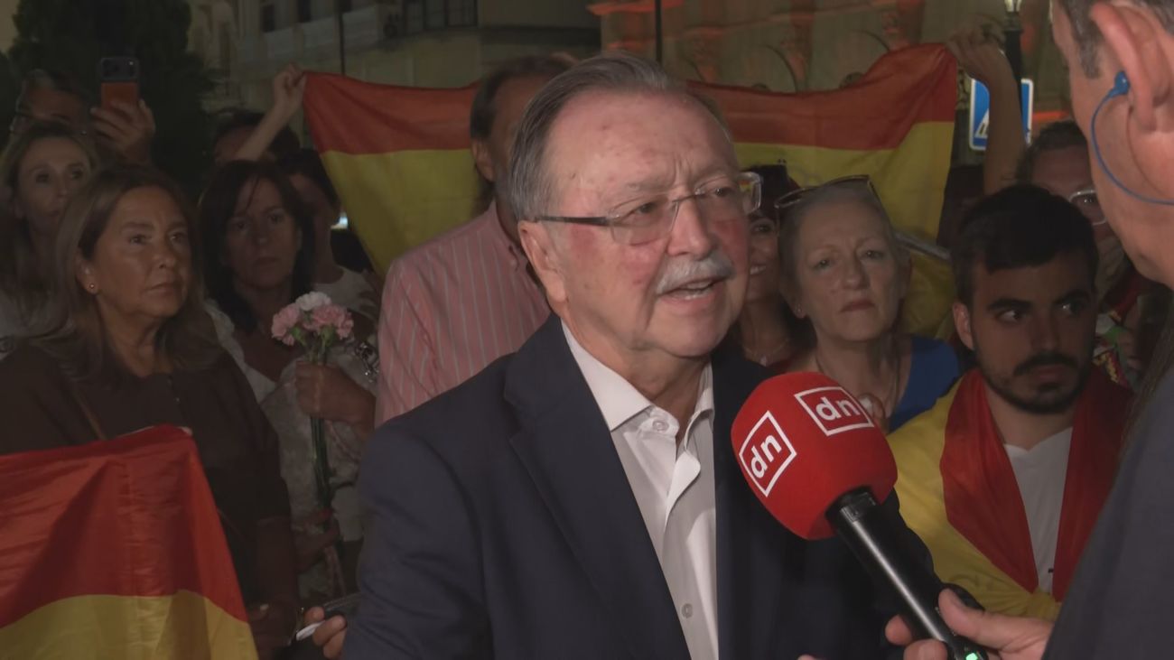 Juan Jesús Vivas: "Si naufraga Ceuta, naufraga España"