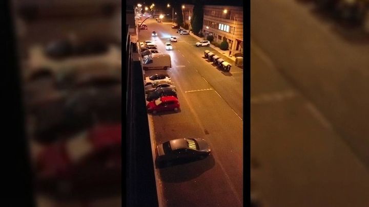 Carreras ilegales, ruido y droga: los vecinos de una calle de Collado Villalba denuncian noches sin descanso