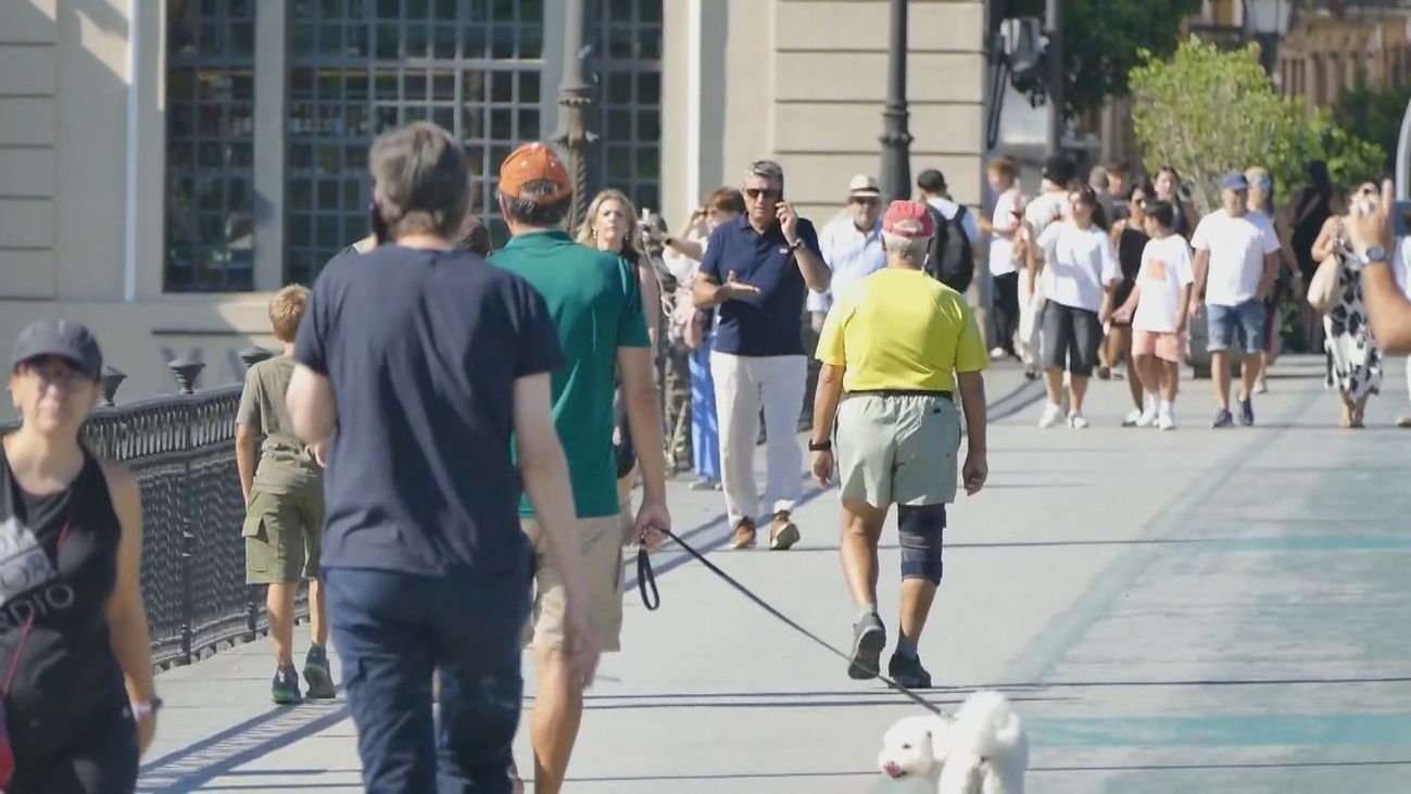 Martes con mínimas que suben y máximas de 34 grados en Madrid