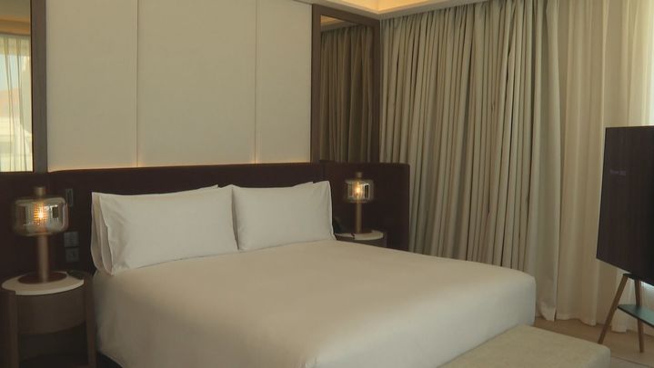 Habitación hotel Nobu / Telemadrid