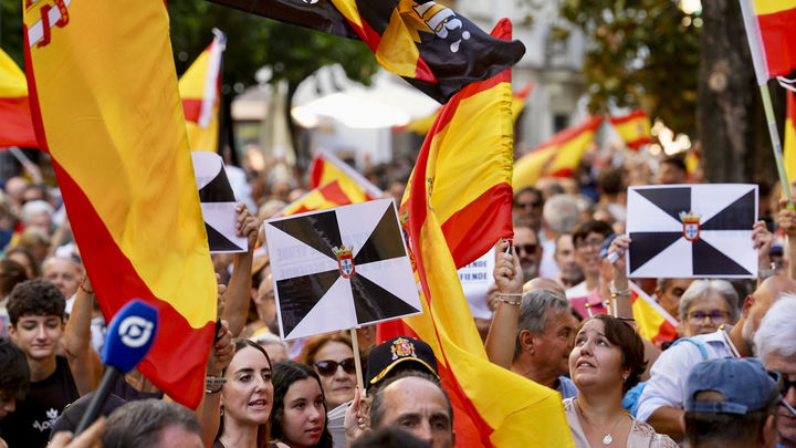 Ceuta se echa a la calle para pedir al Gobierno una solución a la crisis migratoria