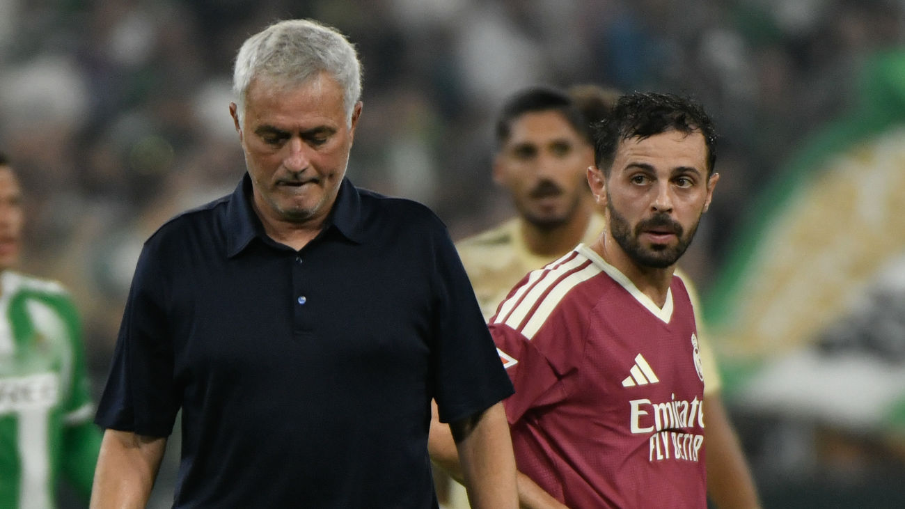 Mourinho y Bernardo Silva