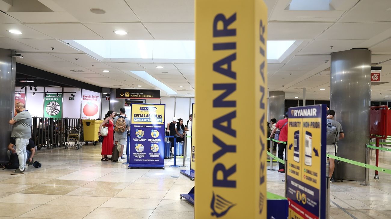 Mostradores de la aerolínea Ryanair del Aeropuerto Madrid-Barajas Adolfo Suárez