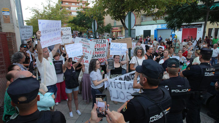 Protestas de vecinos del barrio granadino del Zaidín / EFE