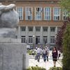 El gobierno transfiere 150 millones a las CCAA para contratar profesores en universidades públicas