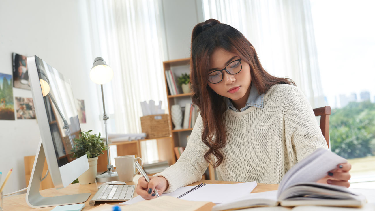 Pautas para estudiar y trabajar a la vez de forma equilibrada