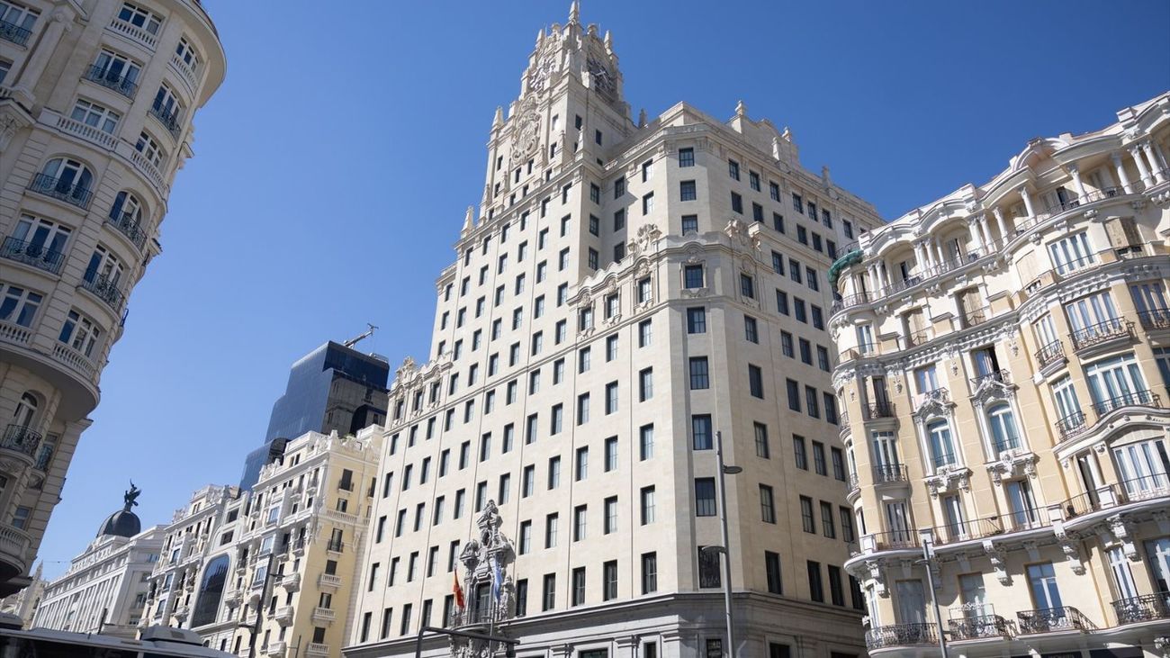 Telefónica vende su histórica sede de Gran Vía al empresario Tomás Olivo