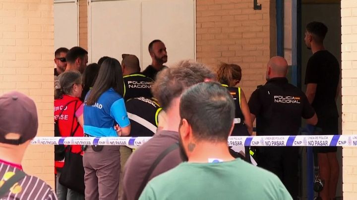 Hallan muerto a un joven en una calle de Parla con un histórico foco de okupación