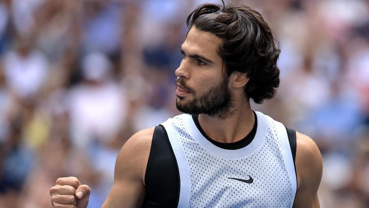 Alcaraz pasa el rodillo annte Tommy Paul  y espera a Shelton o Tsitsipas en cuartos