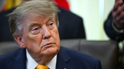 Trump acusa al Gobierno de tener "cero control" sobre la frontera y tilda de "triste" la situación en Ceuta