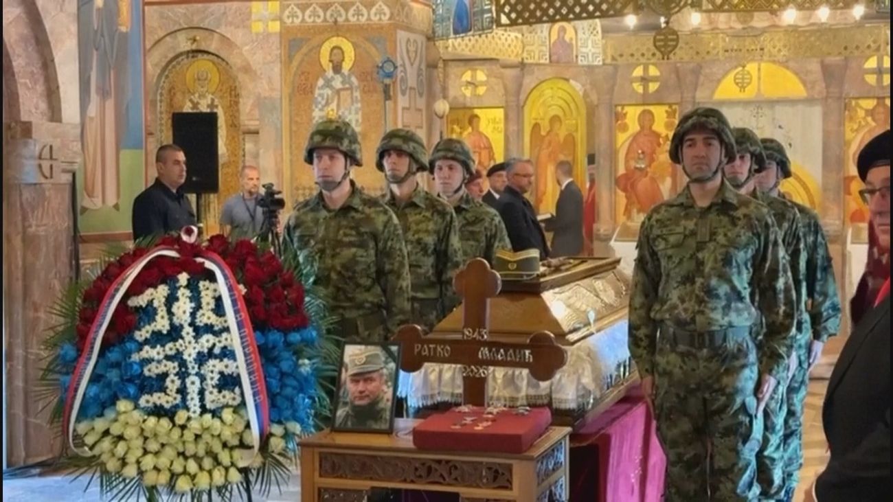 Ratko Mladic, el 'carnicero de los Balcanes', enterrado en Serbia con honores militares