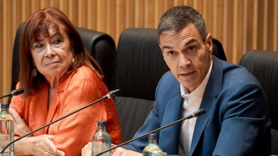 Sánchez defiende que trabaja "por y para Ceuta" y dice que recuperar la normalidad es "su prioridad"
