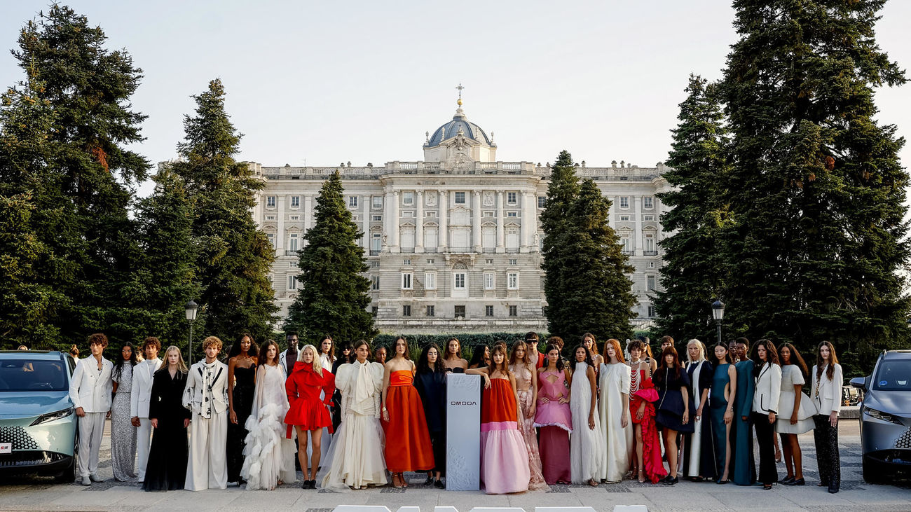 La moda toma Madrid con un desfile en los Jardines de Sabatini