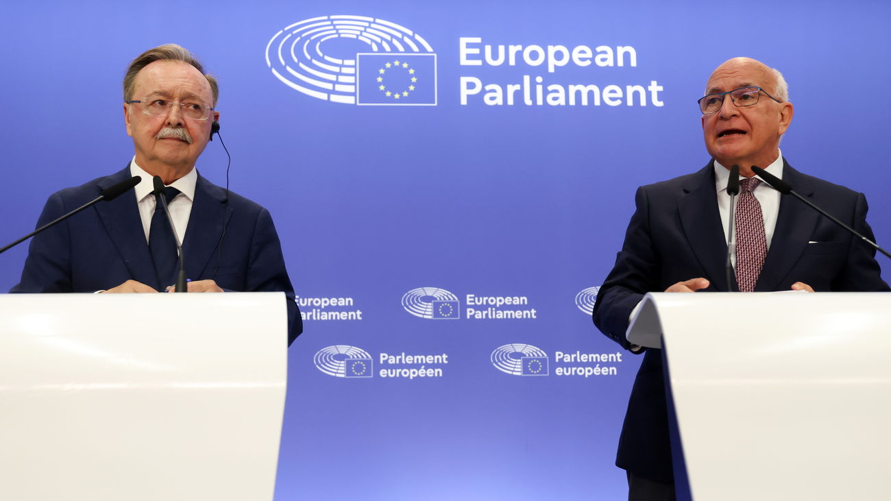Vivas pide  la presencia permanente de Frontex en Ceuta y un estatus especial en la UE