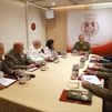 El Rey examina con Margarita Robles y altos mandos militares la defensa en Ceuta