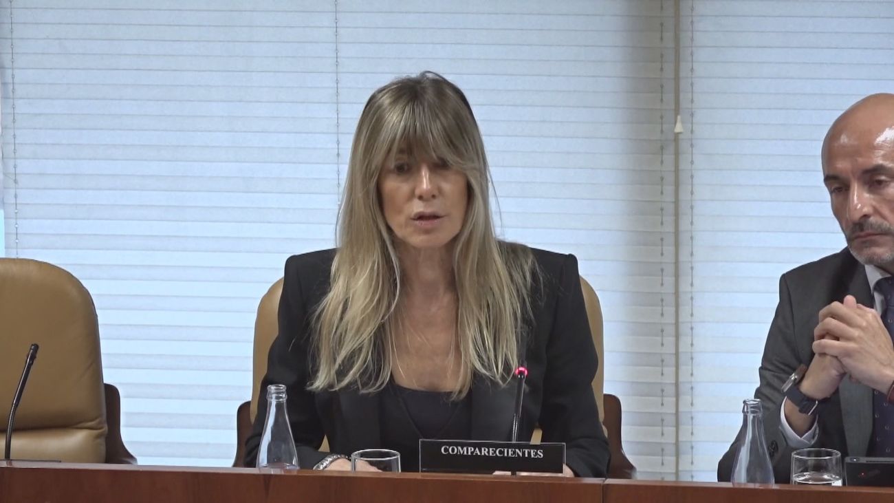 Begoña Gómez se opone la apertura de juicio y pide su absolución en la audiencia preliminar