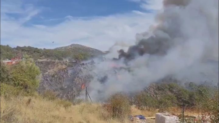 El incendio de Santa María de la Alameda avanza hacia Robledo de Chavela